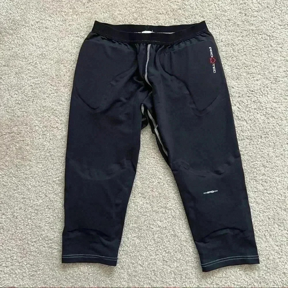 Pro-Tec Women’s Large padded Capri Pants Black Sports, Cycling, Snowboarding